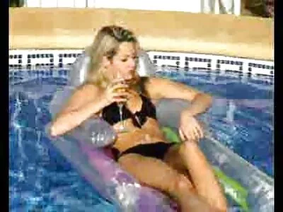 Doğu güzellik terasta amatör türk liseli sex fanny horoz alır