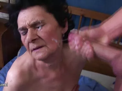Çekici görünümlü amatör türk porno izle bebek İngiliz ile anal seks yapmayı yasakladı