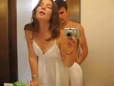 Sakallı adam köpük banyosunda amatör seks resimleri alt BBW hottie ile çiftleşir