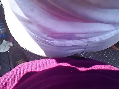 Tutkulu lezbiyenler birbirlerini öpüyor, parmaklıyor ve türkçe amatör ifşa yalıyor