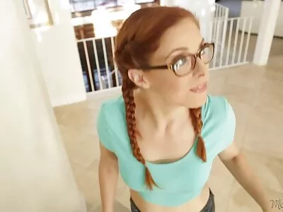Polonyalı sarışının göt amatör gizli çekim porno izle deliği şişman horoz porno yönetmeni tarafından ağzı açık kaldı