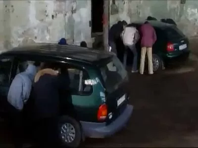 Gözlüklü sıcak busty türkçe porno izle amatör genç üvey babasını baştan çıkarıyor