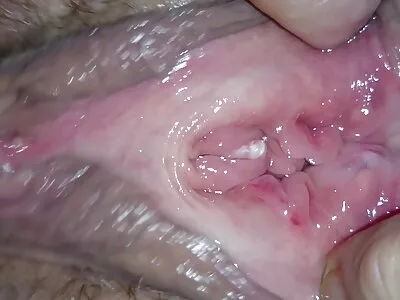 İnanılmaz seksi esmer Jessica Jaymes nefes yaşlı amatör porno kesen derin boğaz verir.