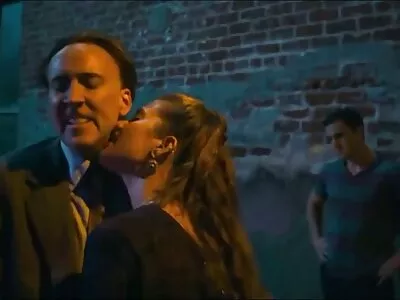 genç esmer bebeğim alır vurdu içinde bir amatör türk liseli porno çizgi roman dükkanı