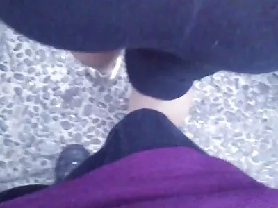 Buxom bayan ve onun hassas şövalyesi duş odasında sevişiyor olgun amatör porno