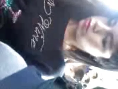 Üçlü porno türk amatör porno video bu kızların ne kadar ahlaksız ve kirli olduğunu gösteriyor