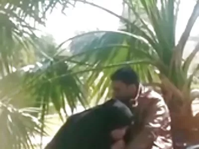 Kıvrımlı MILF her zaman onun kel meslektaşına aşık amatör porn türk oldu