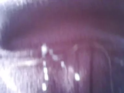 Masum sexpot baştan ve yaramaz komşu tarafından porno yerli amatör delinmiş