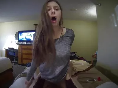 Busty ve yağlı çift çıplak alır ve kendilerini sert ve derin vidalar sex porno türk amatör