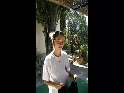 Büyük yaraklı adam gece boyunca kız ingiliz amatör porno arkadaşının annesini sikikleri