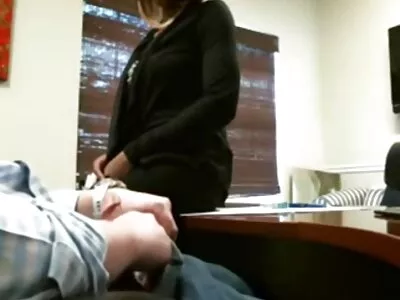 Şaşırtıcı hemşire bu yaramaz amatör sex vk doktorla seks yapıyor