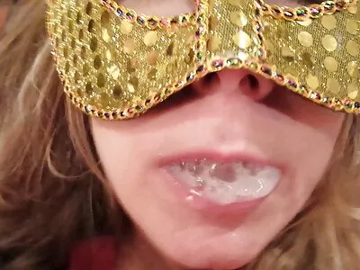 Büyük memeli hırsız güvenlik görevlisiyle seks konusunda uzlaşmaya anal porno amatör varıyor